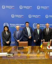 意大利团队签约扩建罗马尼亚核电站