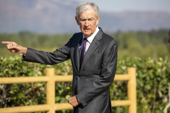 尾盘：鲍威尔暗示可能降息 美股全线大涨