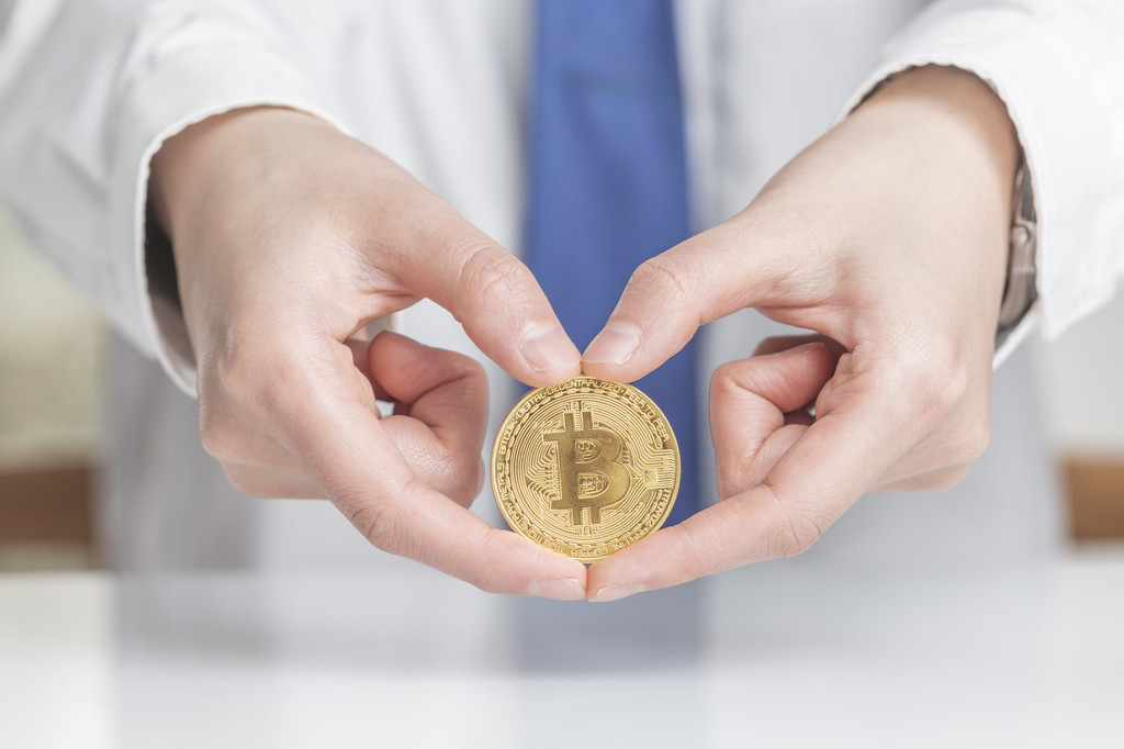 黄金ETF和金条投资哪个收益高？